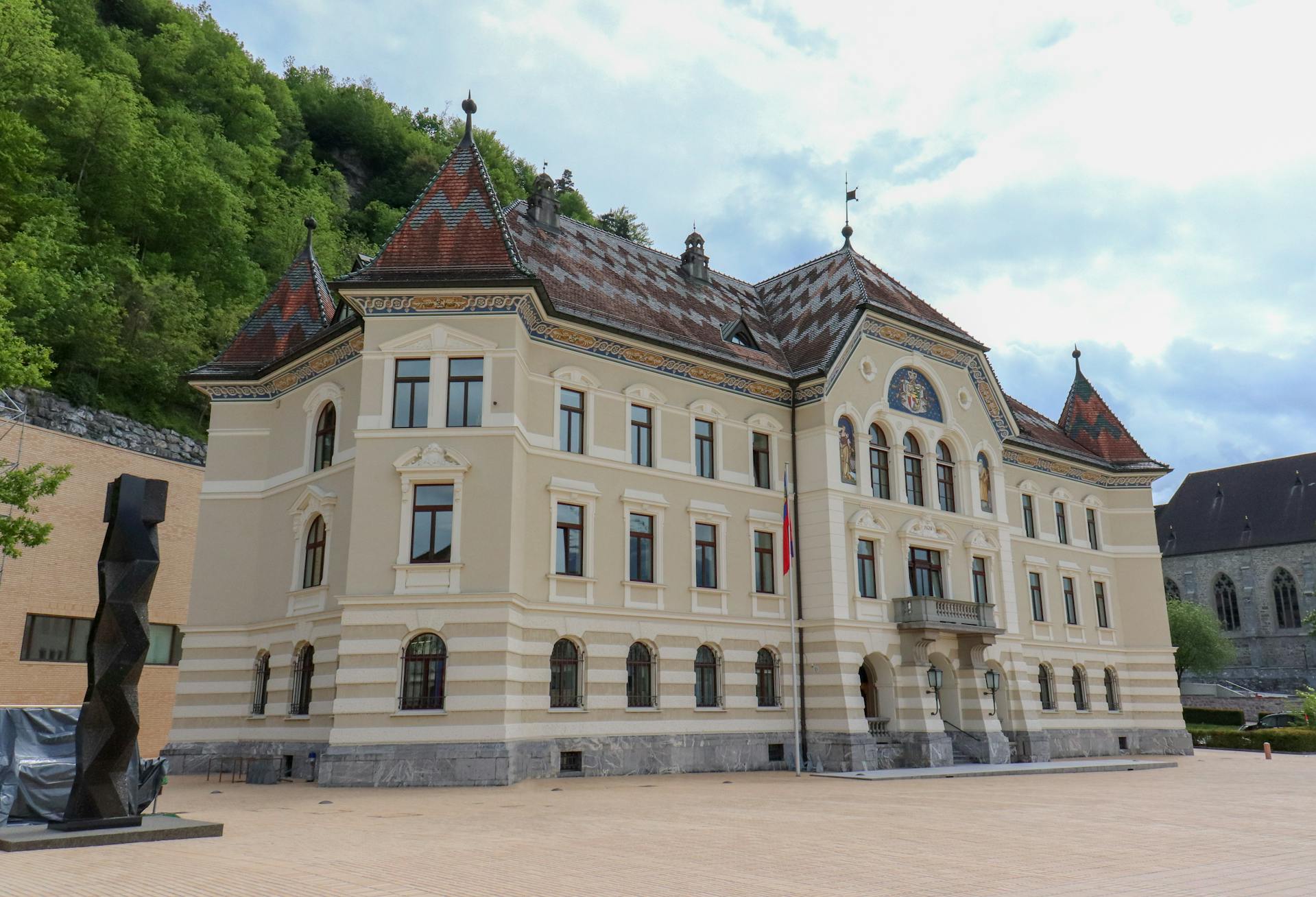 Eine von fünf Burgen im Fürstentum und eine von zwei erhaltenen Burgen
